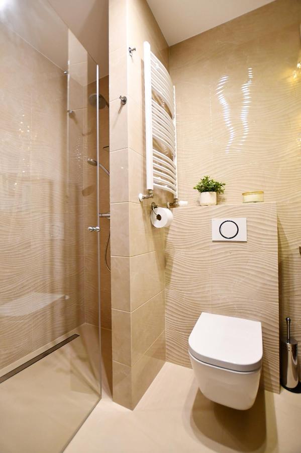 Ciekawe Miejsce B Apartman Kołobrzeg Kültér fotó